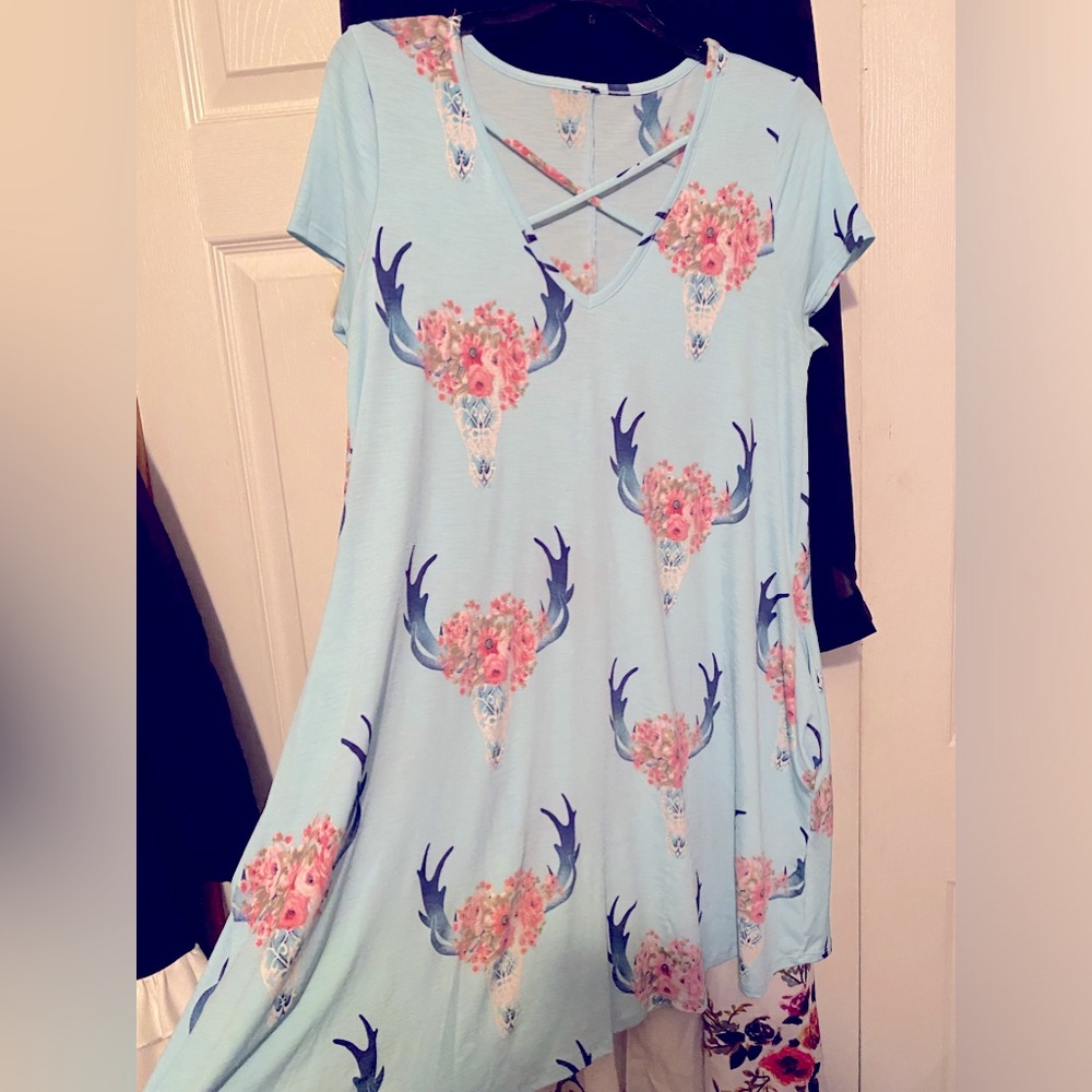 Cutest dress ever.  Adorable comfy dress.